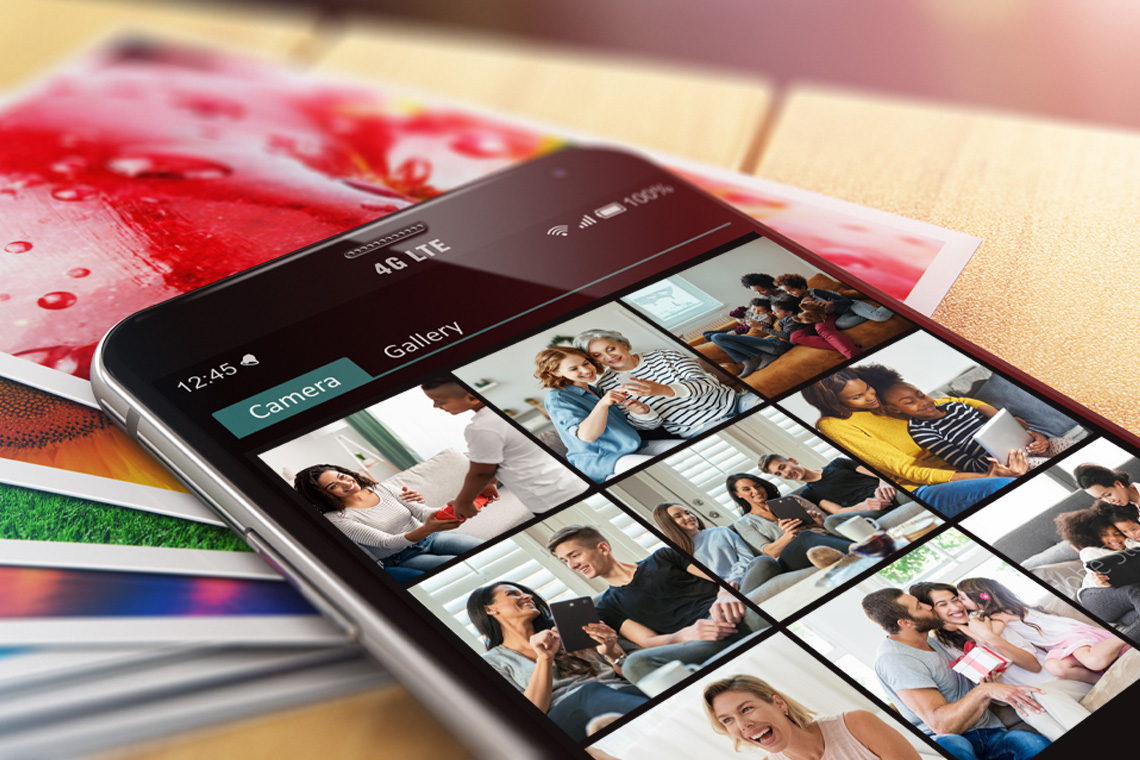 photo gallery on smartphone
