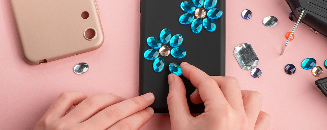 comfort Compliment Wither Add a DIY phone case to your fun summer activities - Cellular Sales